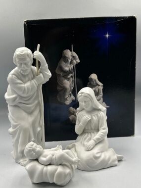 Avon Vintage Nativity Collectibles Mary, Joseph and Baby